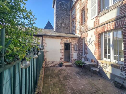 Maison de ville à vendre 450 000 € 6 pièces 5 chambres 123 m² 141 m² de terrain Pont-l'Évêque 14130