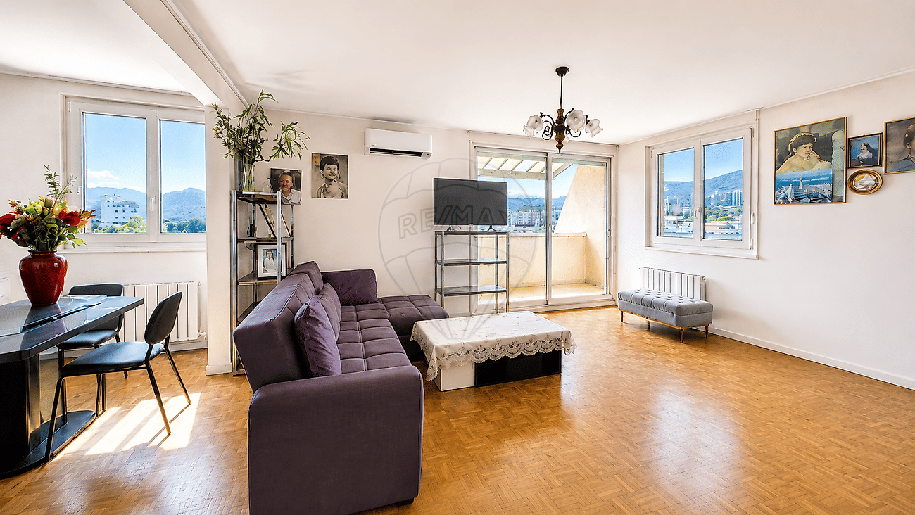 Appartement 5 pièces 89 m² · à Marseille 8ème Arrondissement · 89 m² · 299 000 €