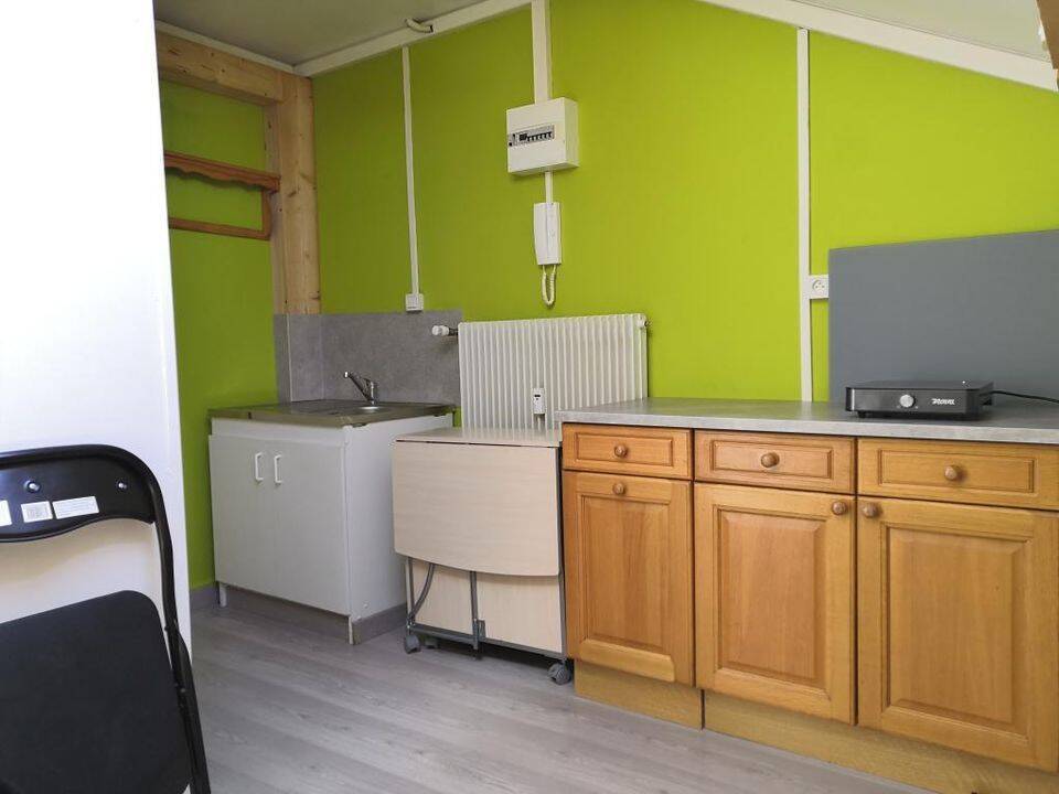 Appartement 1 pièce 18 m² · à Pontarlier · 18 m² · 350 €