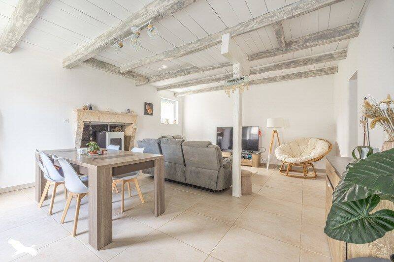 Maison 5 pièces 119 m² · à Ardillières · 119 m² · 247 220 €