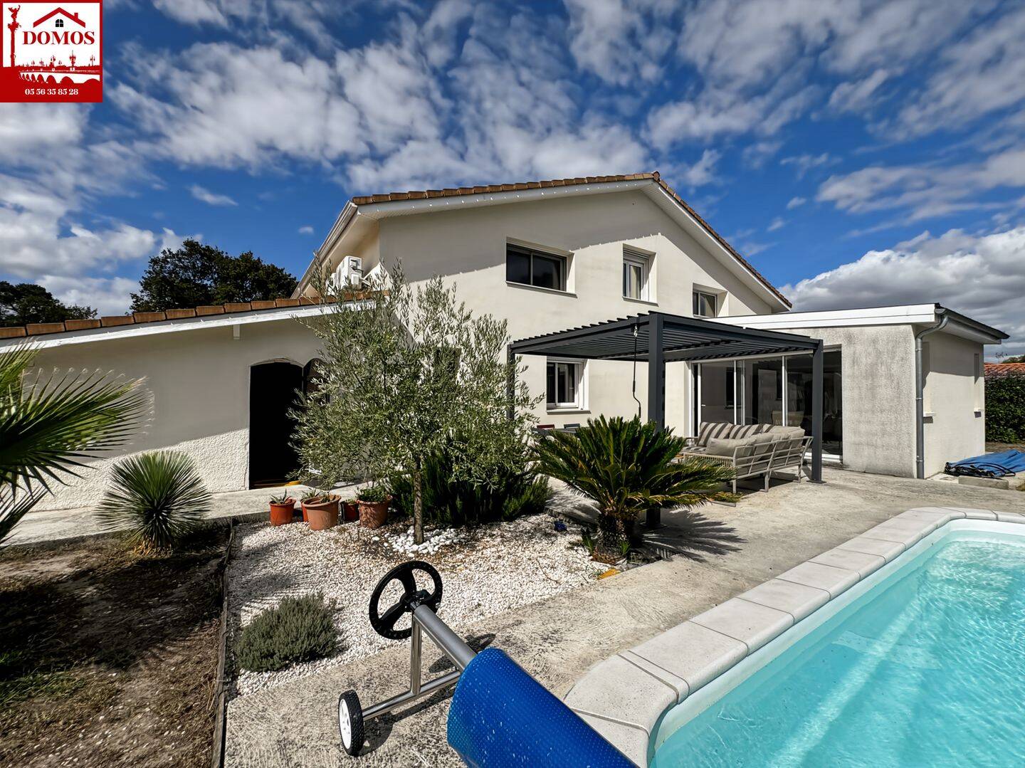Maison 8 pièces 200 m² · à Parempuyre · 200 m² · 588 000 €