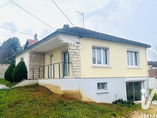 Maison à vendre 216 000 € 5 pièces 2 chambres 103,3 m² 554 m² de terrain Vauban-Denfert Rochereau Auxerre 89000