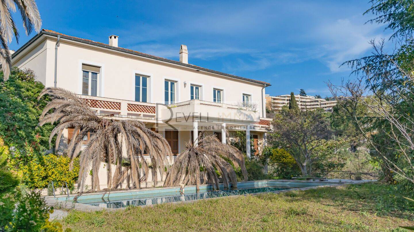 Maison 7 pièces 300 m² · à Nice · 300 m² · 2 950 000 €