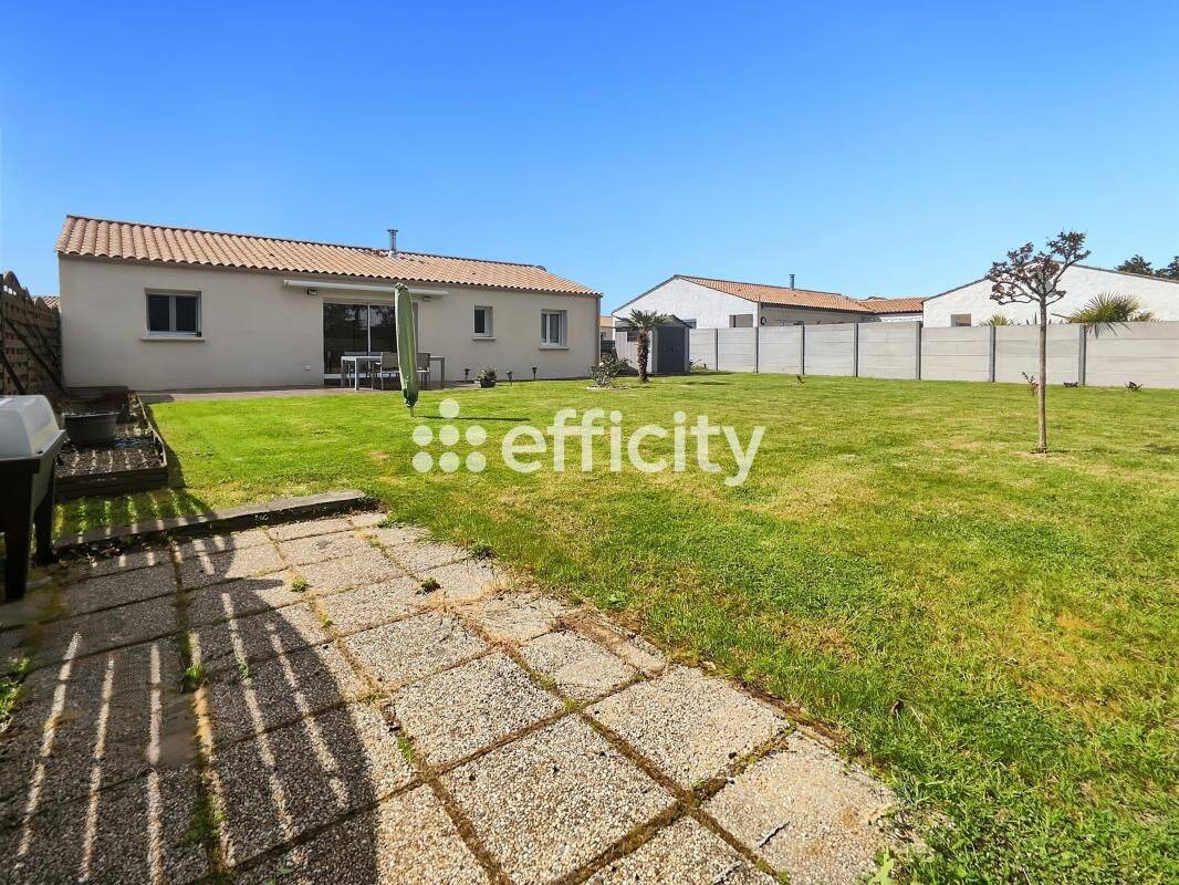 Maison 5 pièces 83 m² · à Landevieille · 83 m² · 279 000 €