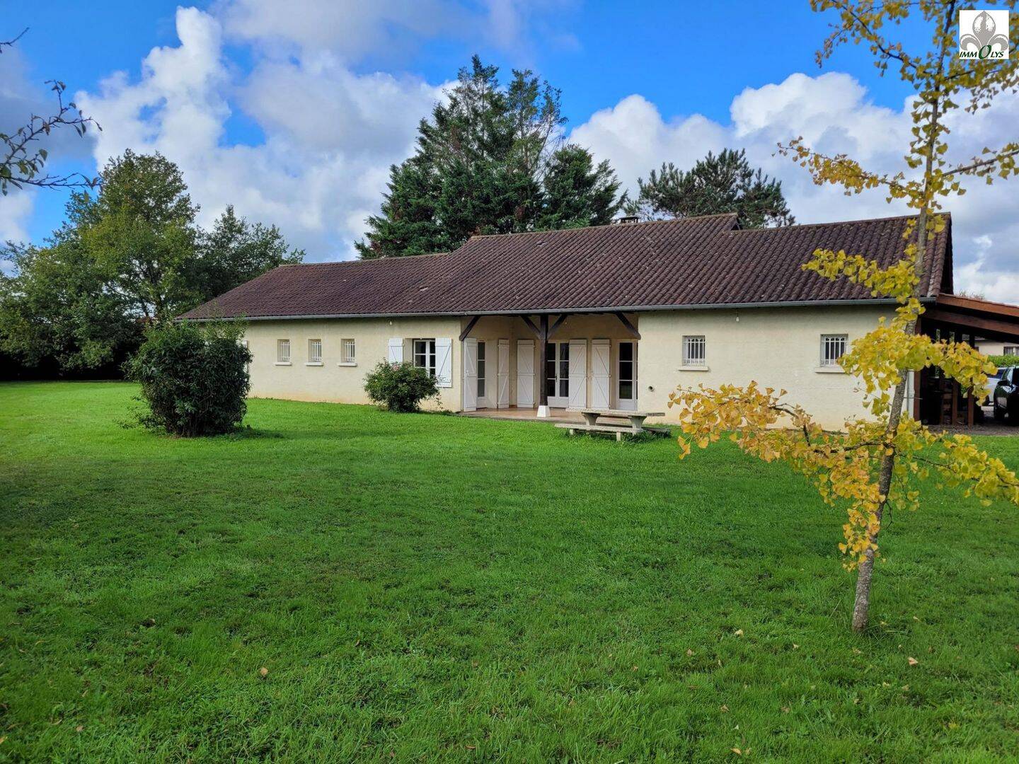Maison 6 pièces 192 m² · à La Genête · 192 m² · 238 000 €