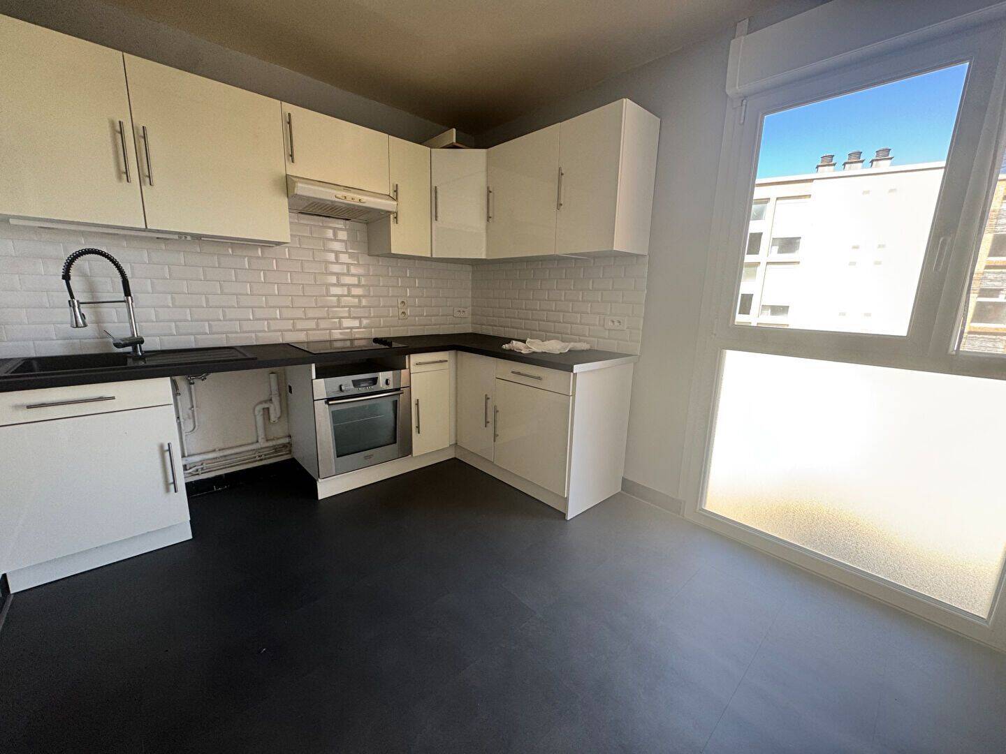 Appartement 3 pièces 60 m² · à Reims · 59,9 m² · 870 €