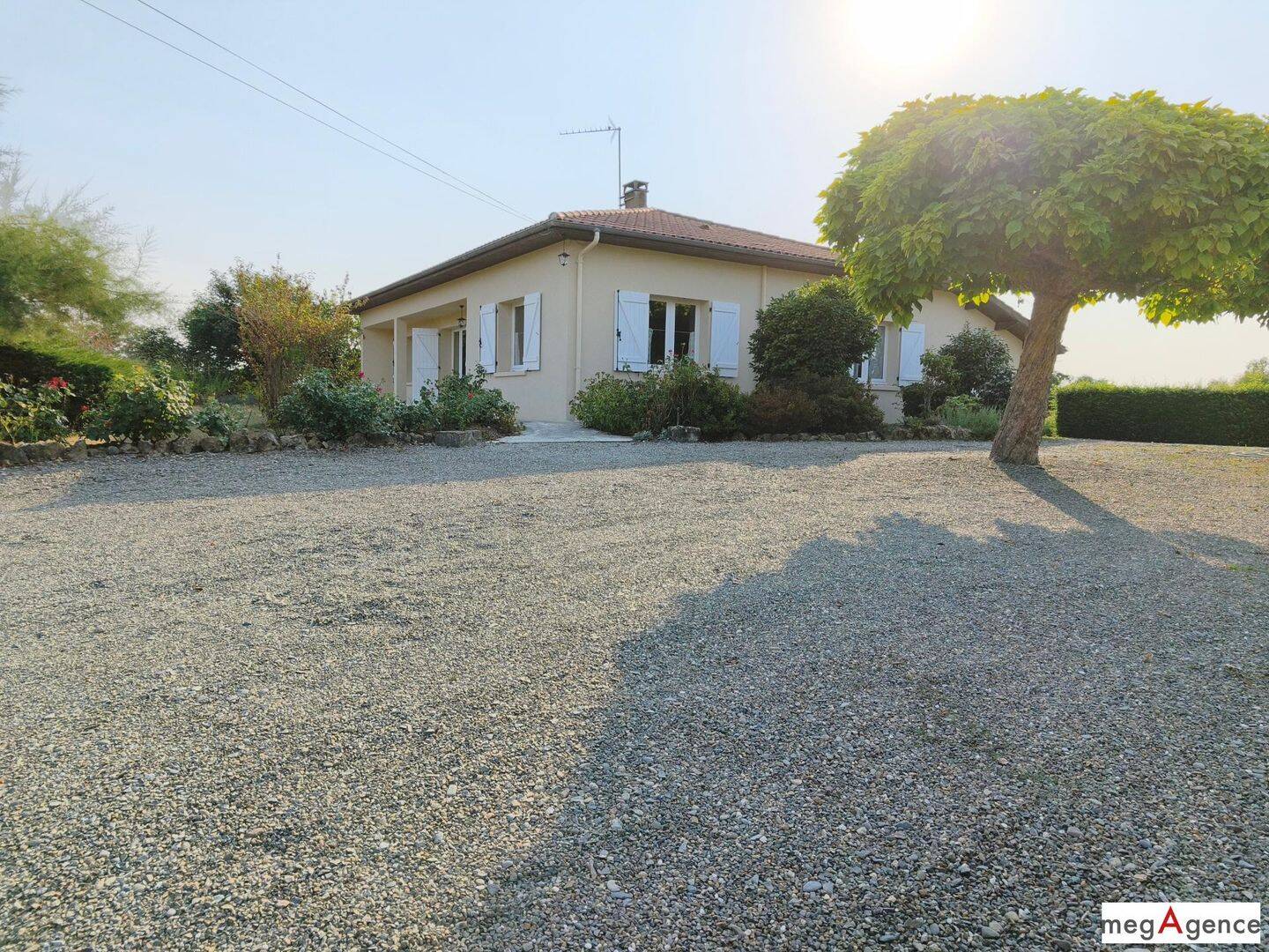 Maison 4 pièces 114 m² · à Bouzon-Gellenave · 114 m² · 212 000 €