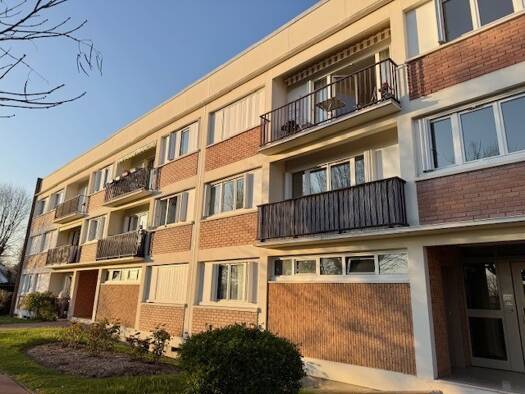 Appartement à louer 1 400 € 3 pièces 2 chambres 73,8 m² Étage 1/2 Villennes-sur-Seine 78670