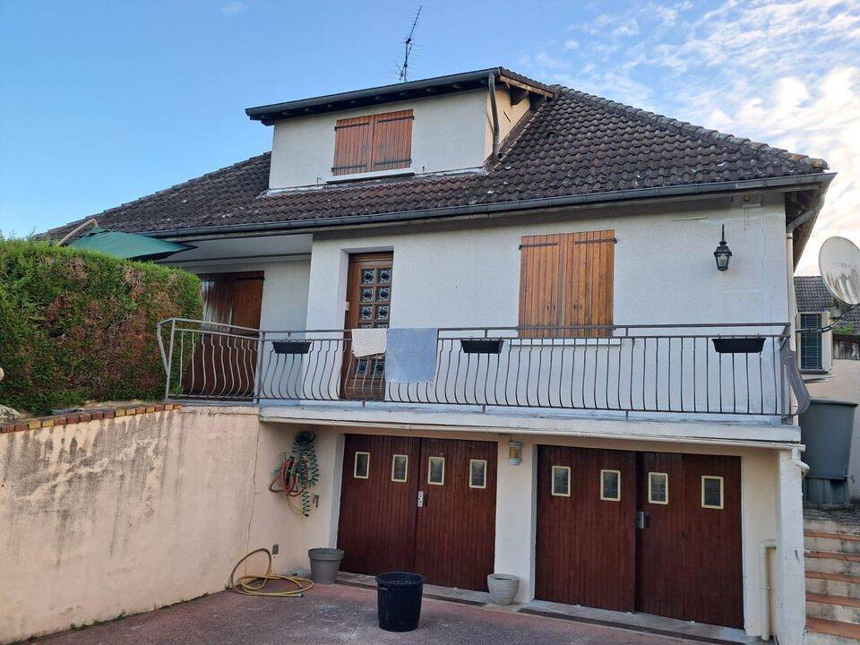 Maison 3 pièces 75 m² · à Saint-Aubin-sur-Yonne · 75 m² · 950 €/mois