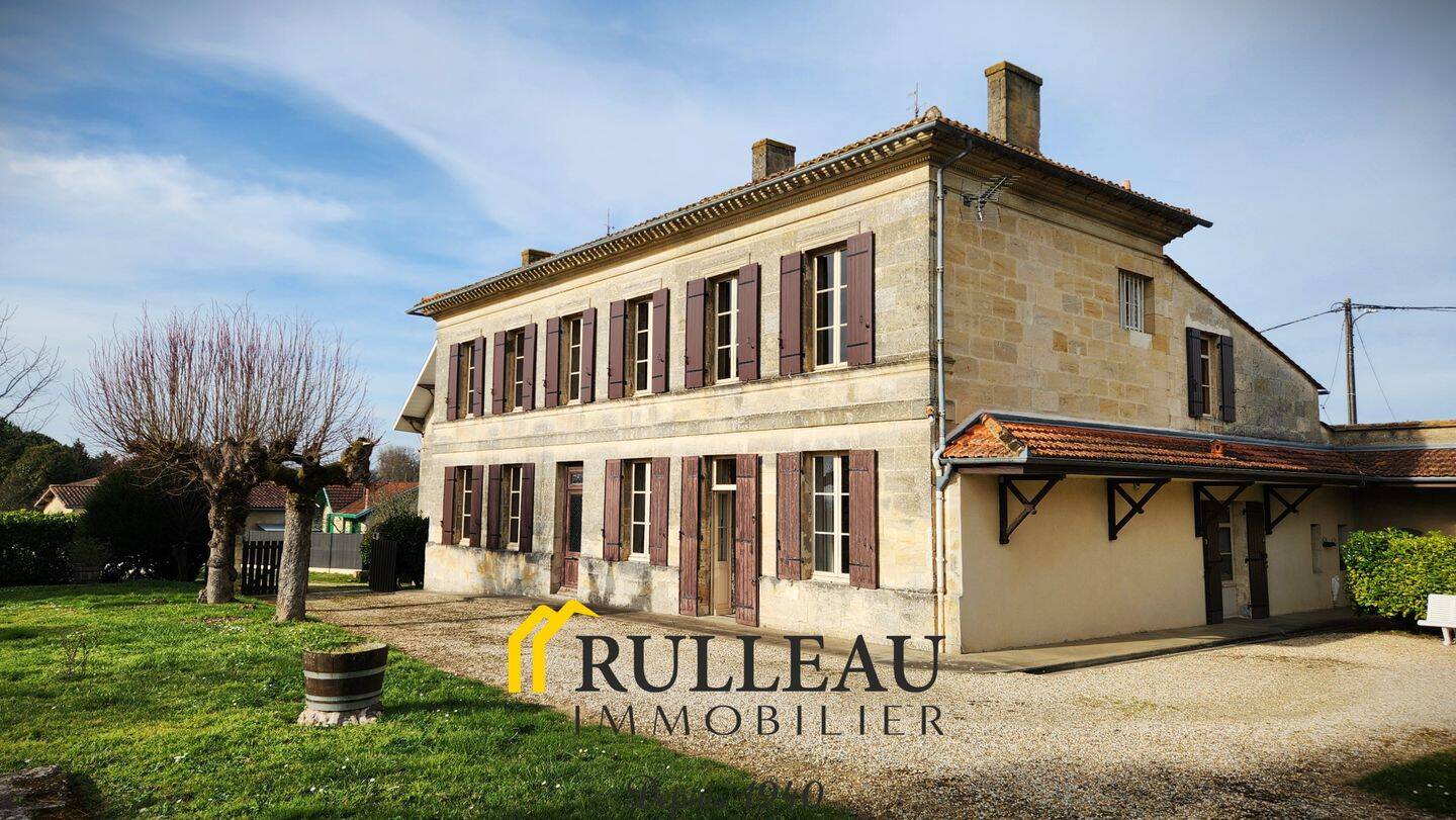 Maison 6 pièces 242 m² · à Bayon-sur-Gironde · 242 m² · 493 500 €