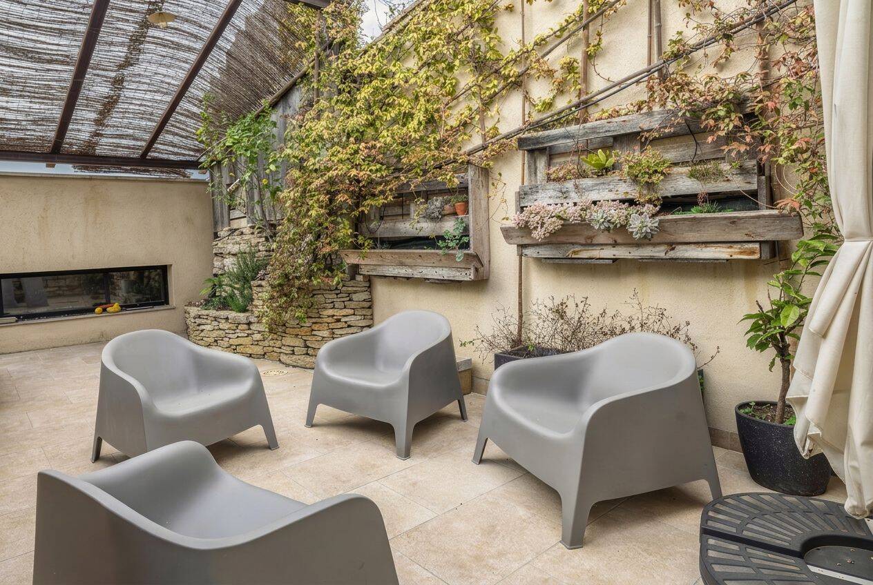 Appartement 3 pièces 145 m² · à Saint-Rémy-de-Provence · 145 m² · 455 000 €