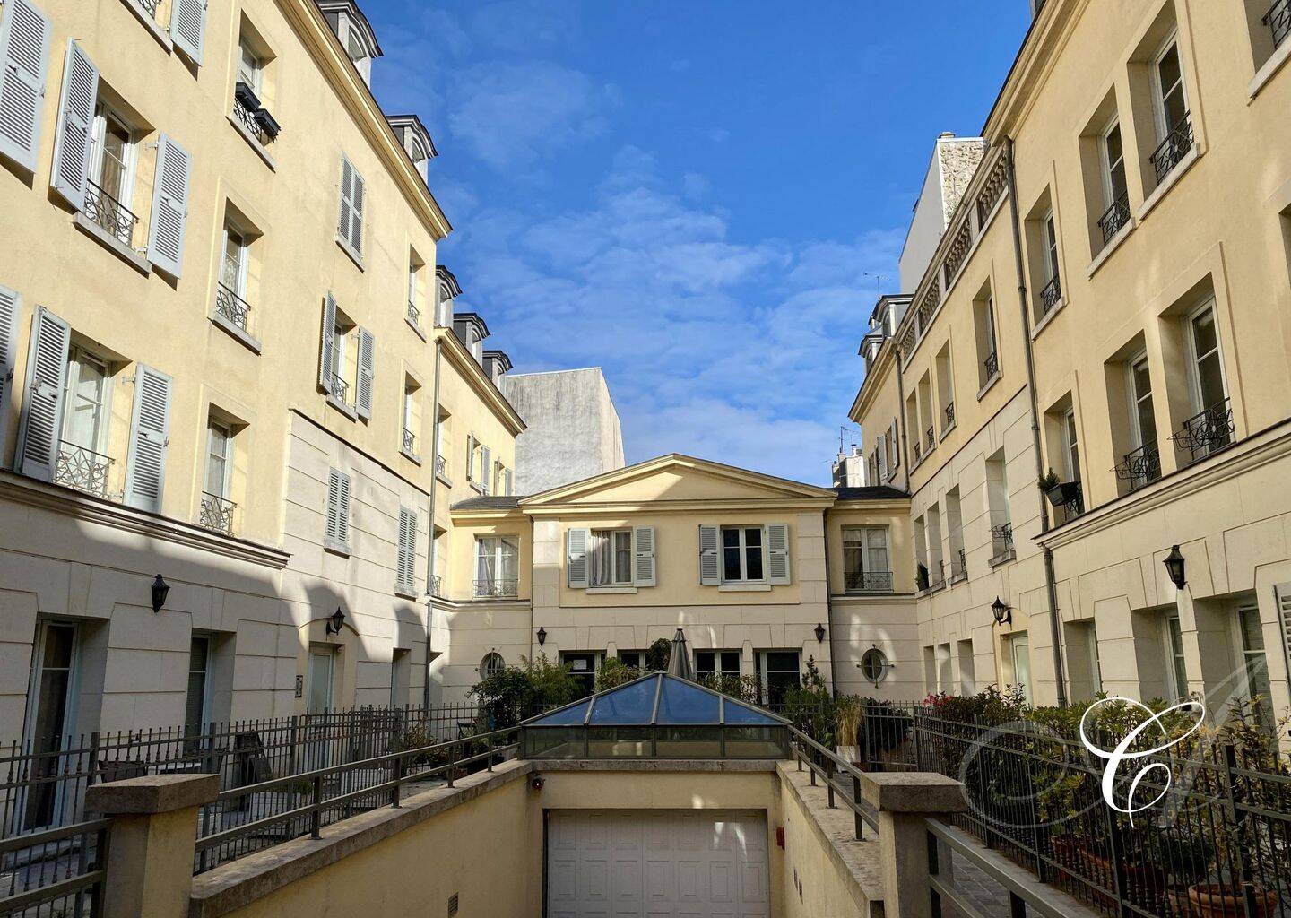 Appartement 2 pièces 60 m² · à Versailles · 59,8 m² · 1 519 €