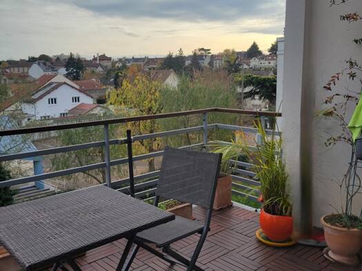 Appartement à vendre 219 000 € 3 pièces 2 chambres 65,5 m² Étage 3/4 Inter Marche Mantes-la-Jolie 78200