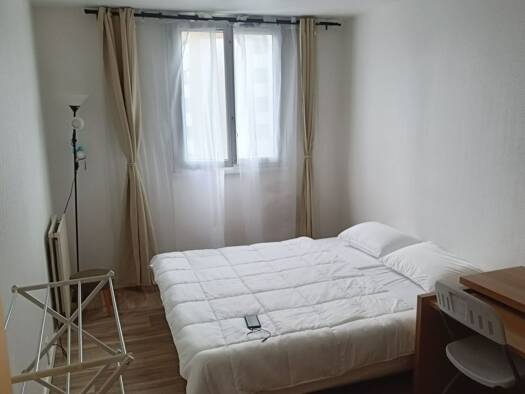 Colocation à louer 585 € 5 pièces 4 chambres 110 m² Étage 4/7 Pvé Neuf-Mont d'Est Noisy-le-Grand 93160