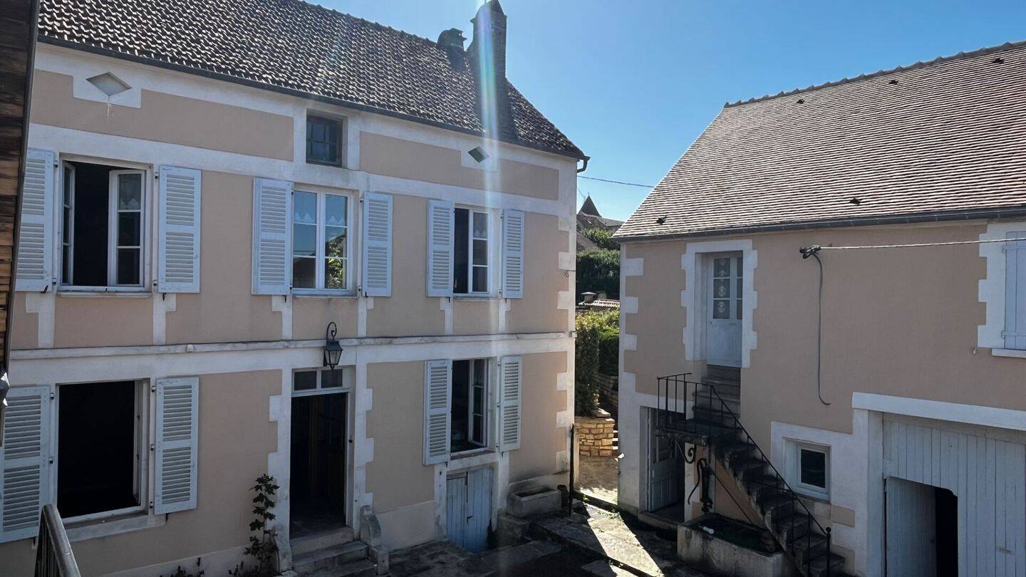 Maison 7 pièces 212 m² · à Chablis · 212 m² · 239 000 €