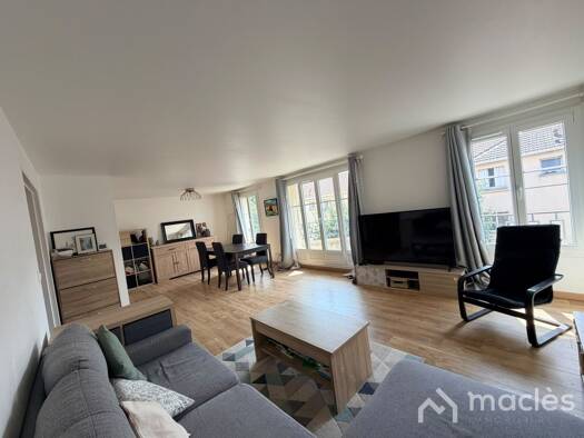 Appartement à vendre 249 000 € 4 pièces 2 chambres 76 m² Étage 2/3 Saint-Brice-sous-Forêt 95350