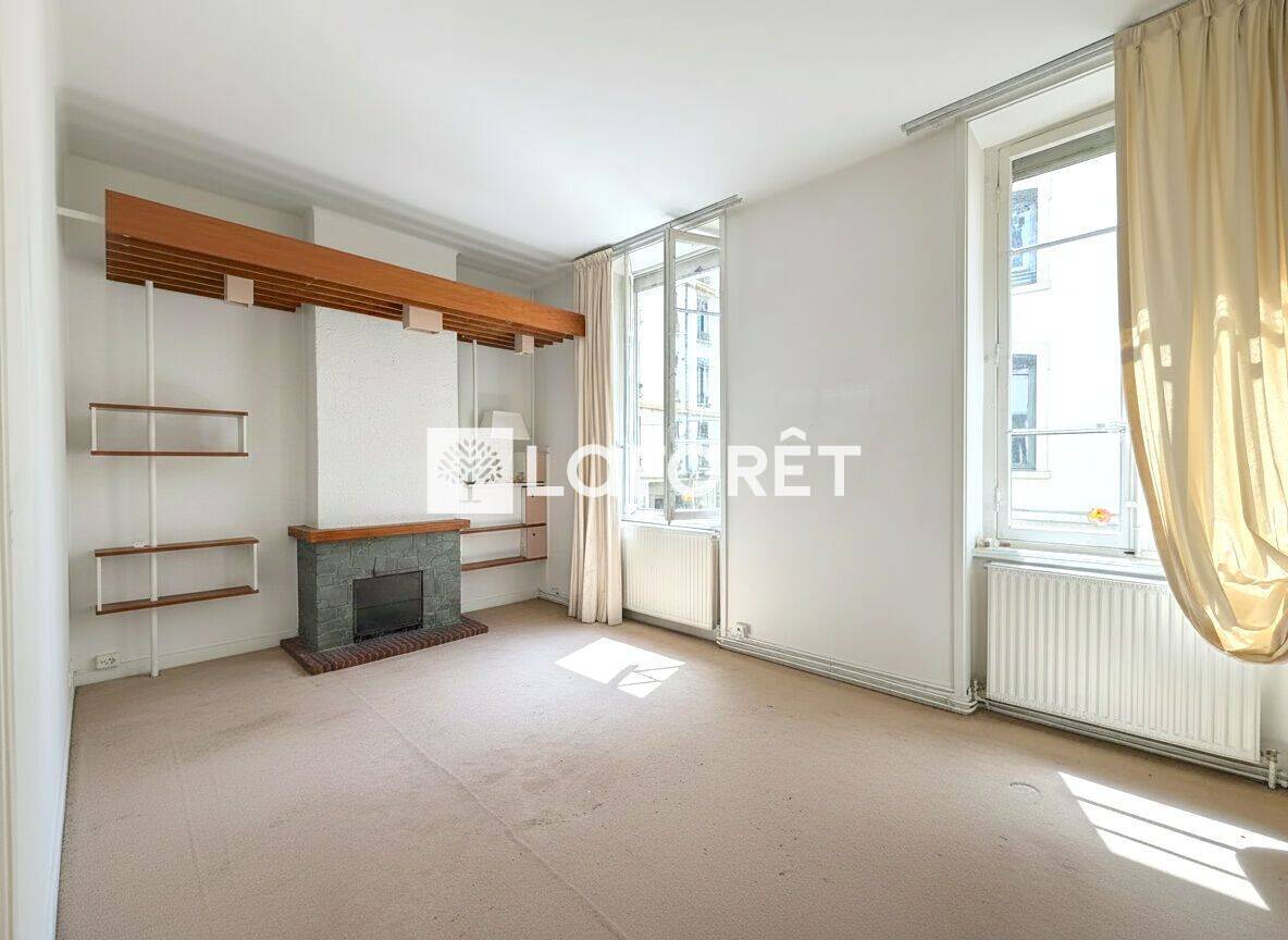 Appartement 3 pièces 70 m² · à Lyon 7ème Arrondissement · 70,4 m² · 250 000 €