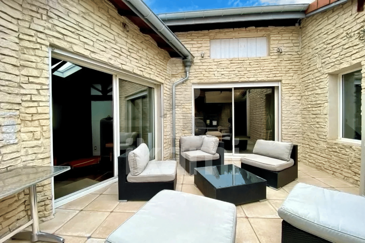 Maison 6 pièces 230 m² · à Romans-sur-Isère · 230 m² · 350 000 €