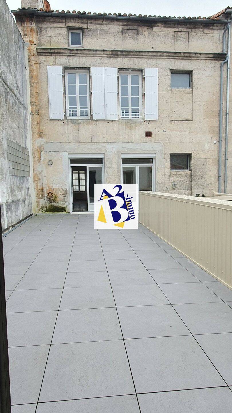 Maison 10 pièces 280 m² · à Angoulême · 280 m² · 367 500 €
