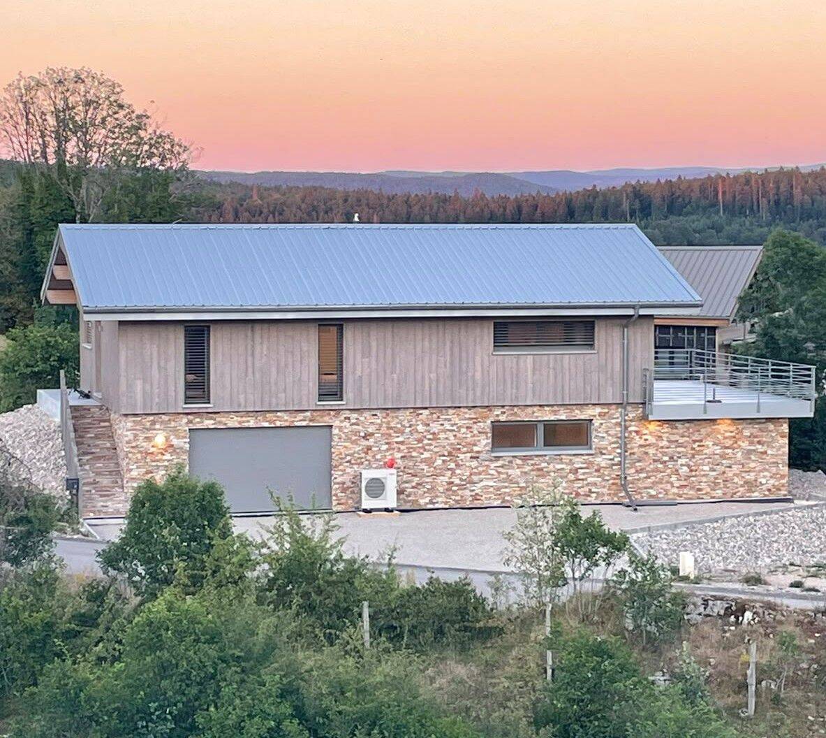 Maison 5 pièces 125 m² · à La Chaux-du-Dombief · 125 m² · 676 000 €