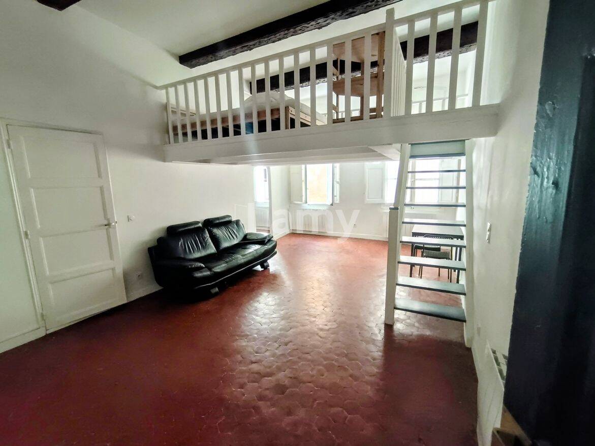 Appartement 1 pièce 35 m² · à Aix-en-Provence · 35 m² · 886 €/mois