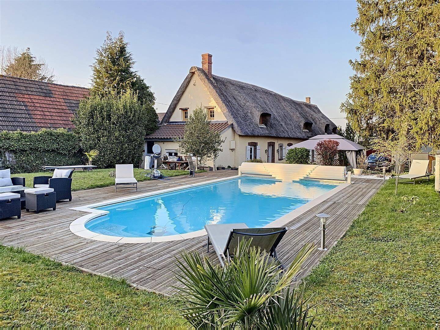 Maison 8 pièces 235 m² · à Épernon · 235 m² · 312 000 €