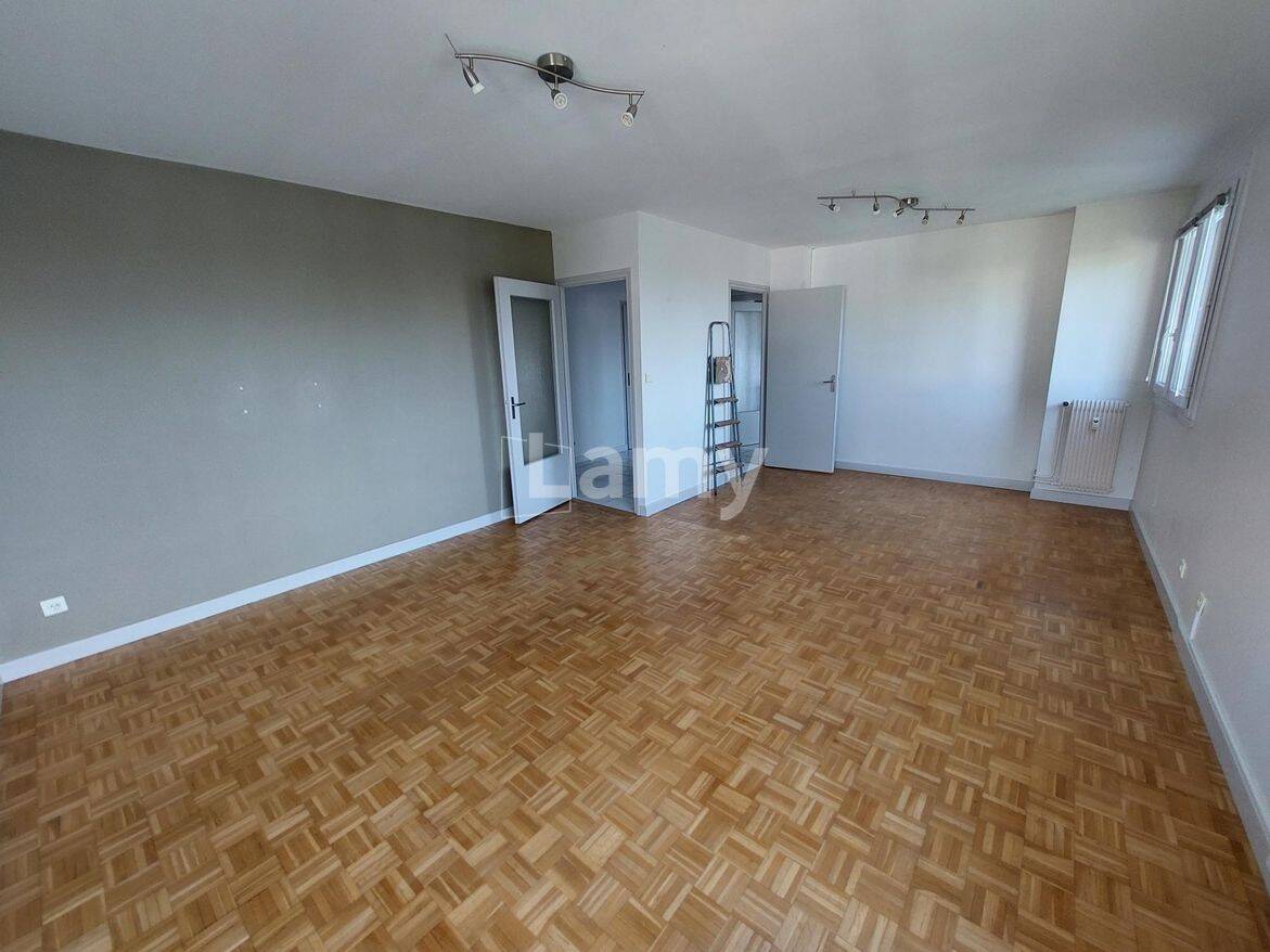 Appartement 4 pièces 68 m² · à Seyssinet-Pariset · 68,3 m² · 857 €