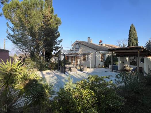 Villa à vendre 370 000 € 4 pièces 3 chambres 127 m² 3 400 m² de terrain Saint-Paulet-de-Caisson 30130