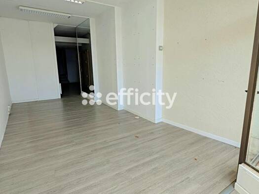 Immeuble à vendre 160 500 € 205 m² Barbezieux-Saint-Hilaire 16300