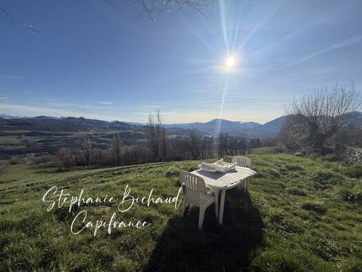 Appartement à vendre 205 000 € 2 pièces 1 chambre 68 m² Étage 1/2 La Rochette 05000