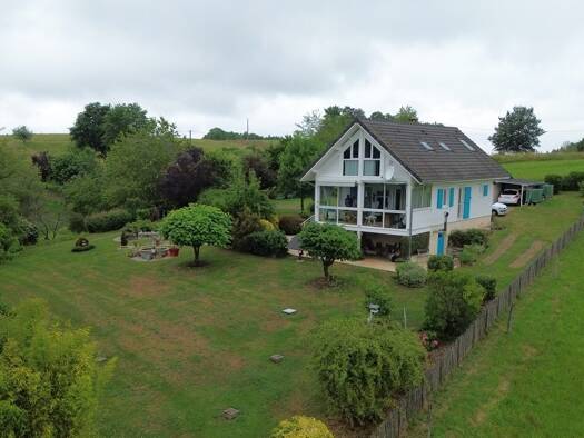 Maison à vendre 169 600 € 4 pièces 2 chambres 80 m² 7 778 m² de terrain Orliac-de-Bar 19390