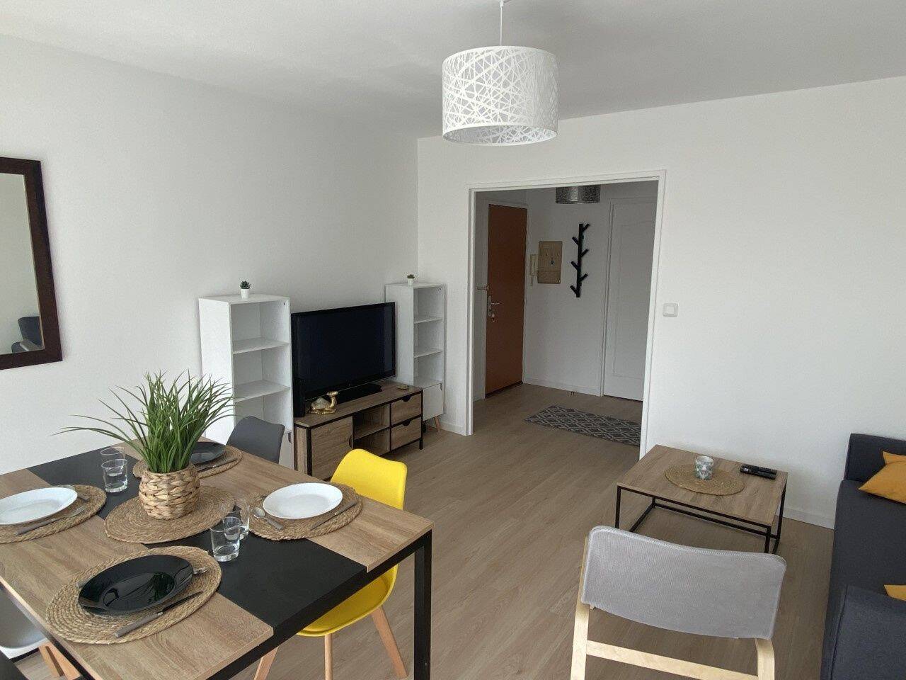 4 pièces 81 m² · à Créteil · 81 m² · 595 €