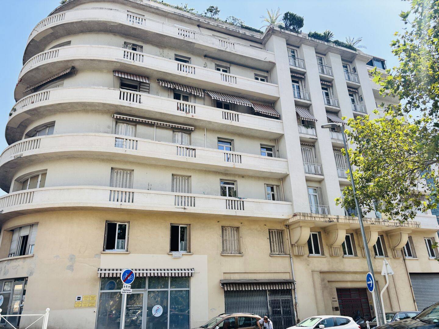 Appartement 4 pièces 96 m² · à Toulon · 96 m² · 140 000 €