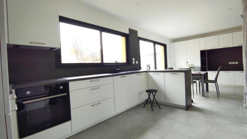 Appartement 1 pièce 35 m² · à Corbas · 35 m² · 799 €/mois