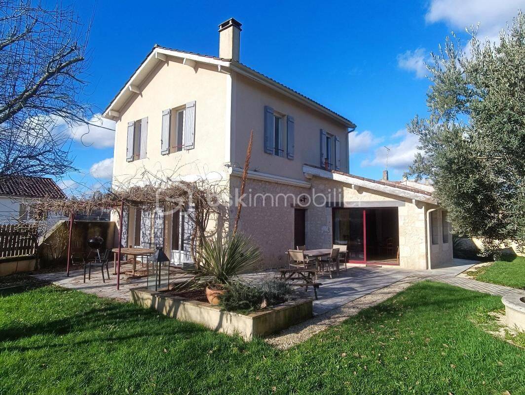 Maison 11 pièces 276 m² · à Condom · 276,2 m² · 499 000 €