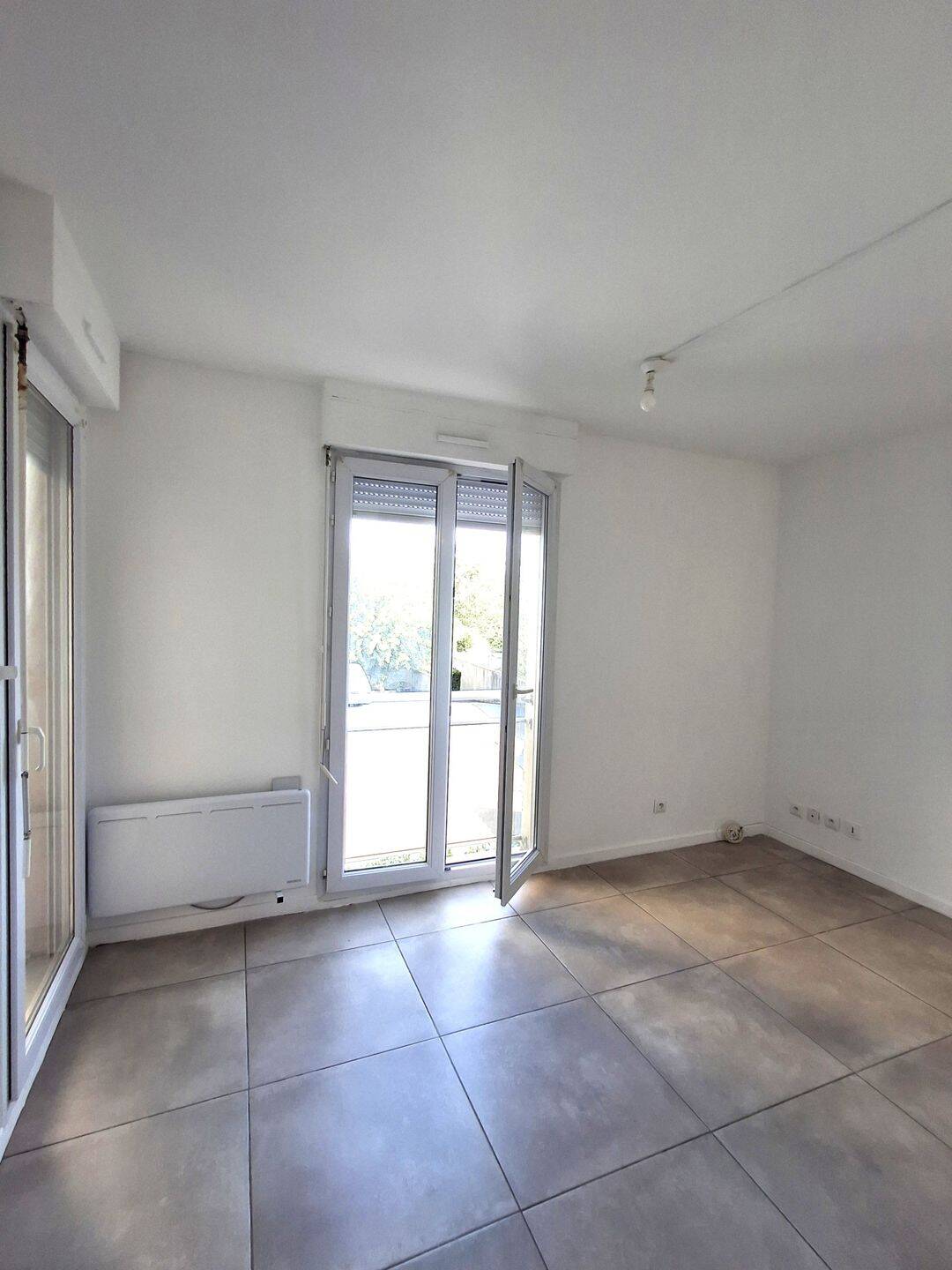 Appartement 1 pièce 30 m² · à Vaujours · 30 m² · 715 €