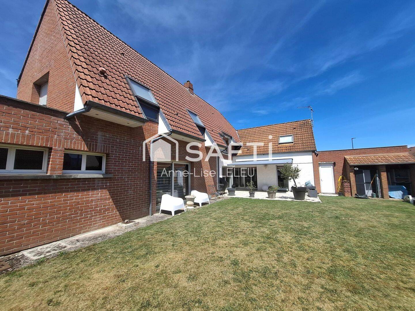 Maison 6 pièces 210 m² · à Hénin-Beaumont · 210 m² · 268 000 €