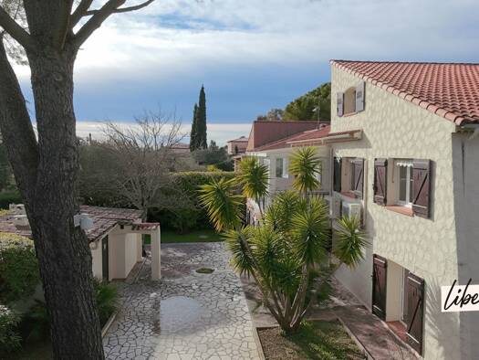 Maison à vendre 420 000 € 12 pièces 4 chambres 280 m² Collettes Ouest Draguignan 83300