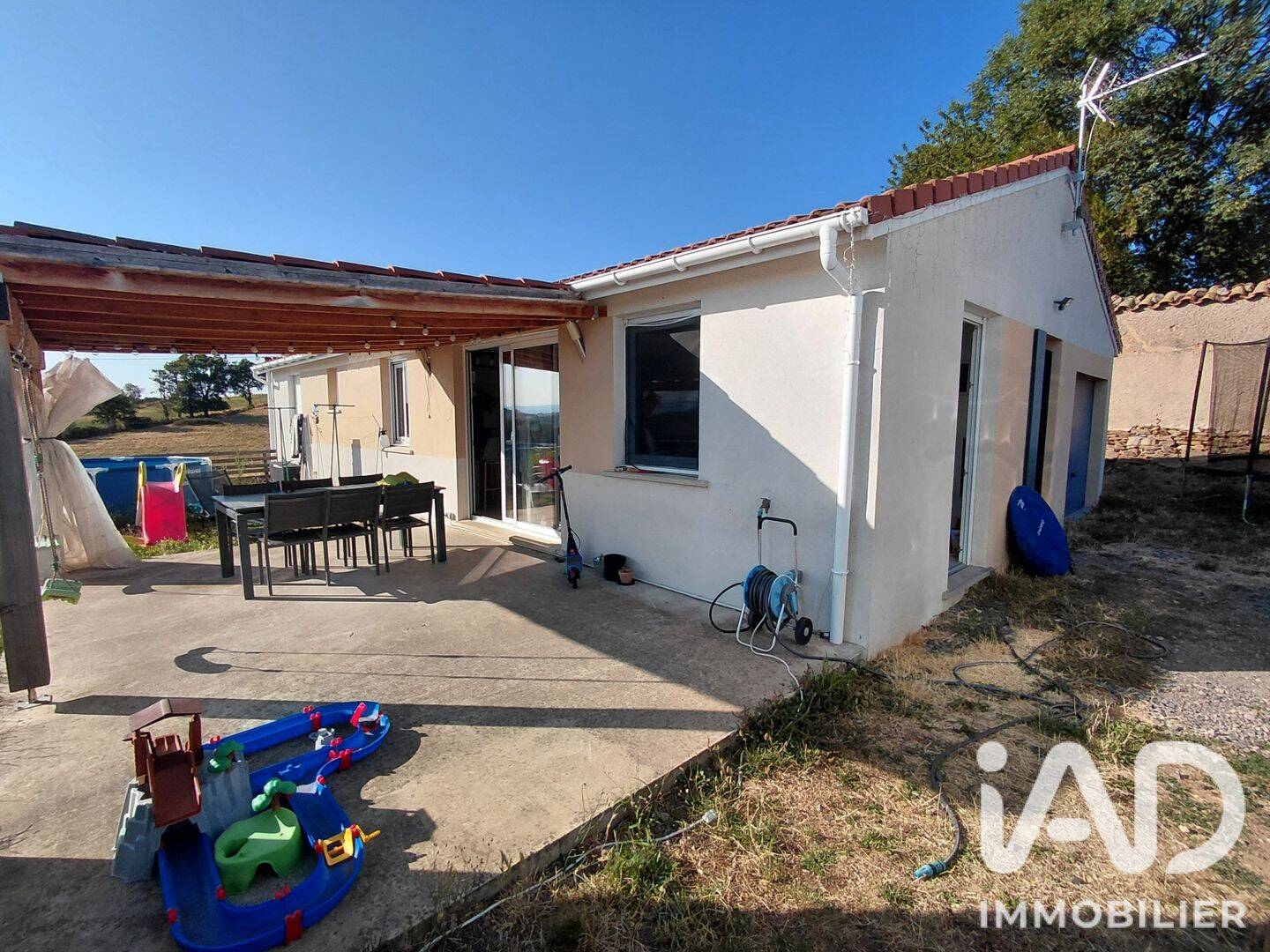 Maison 4 pièces 89 m² · à Chazelles-sur-Lyon · 89 m² · 265 000 €