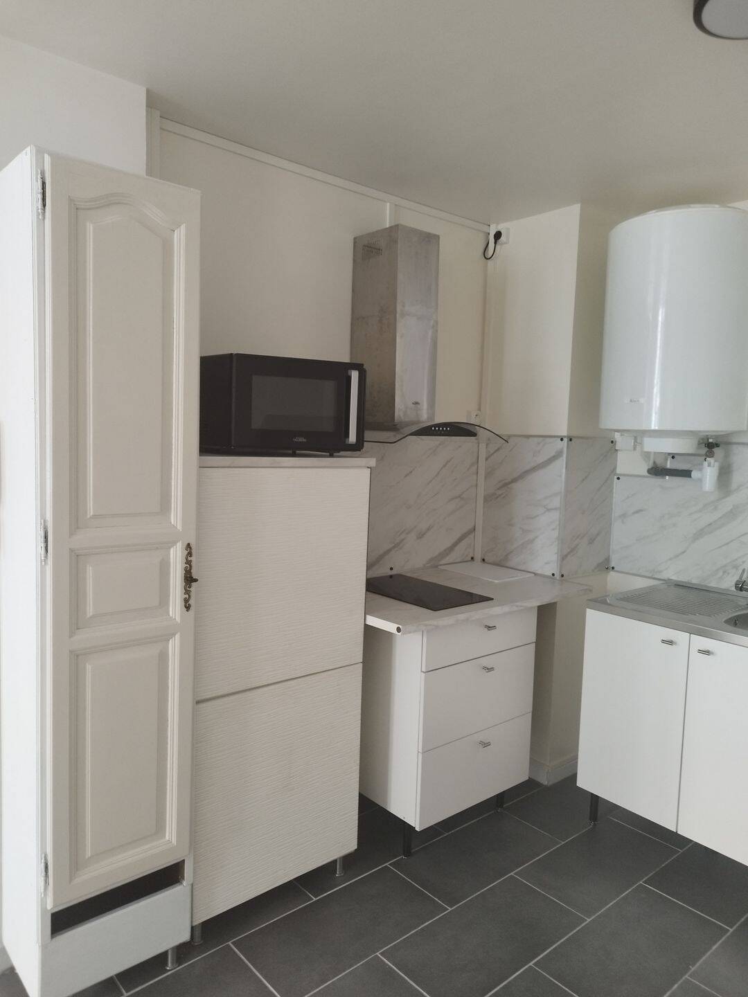 Appartement 1 pièce 31 m² · à Carcassonne · 31 m² · 400 €