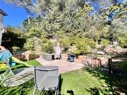 Appartement à vendre 346 500 € 5 pièces 4 chambres 90 m² Étage 1/2 Drap 06340