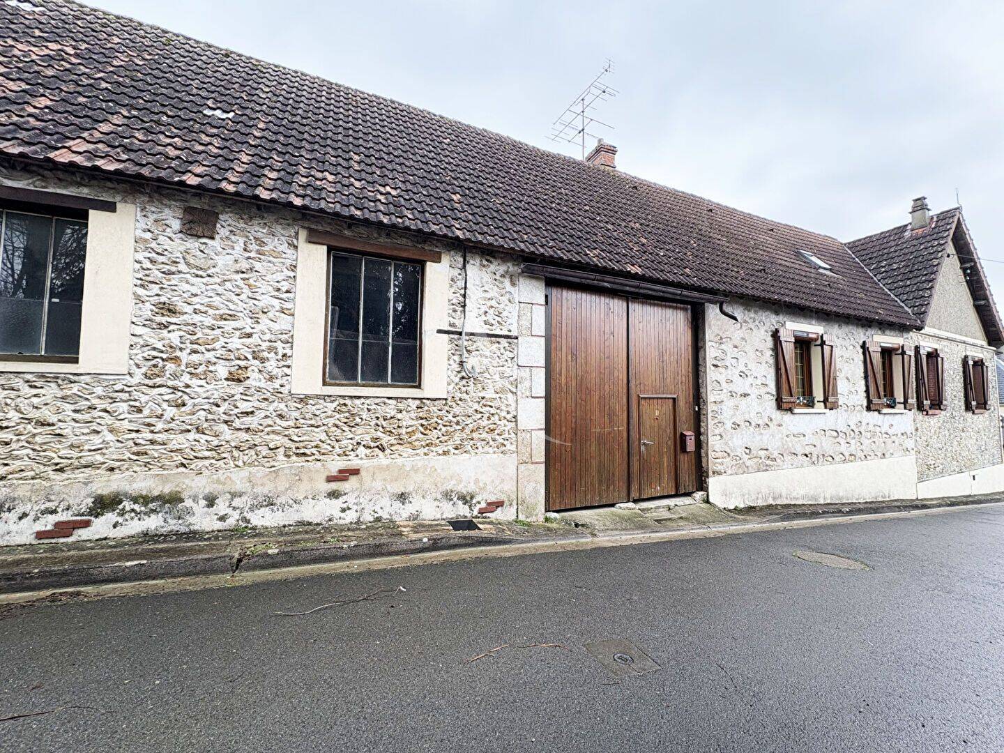 Maison 5 pièces 116 m² · à Béville-le-Comte · 115,6 m² · 269 000 €