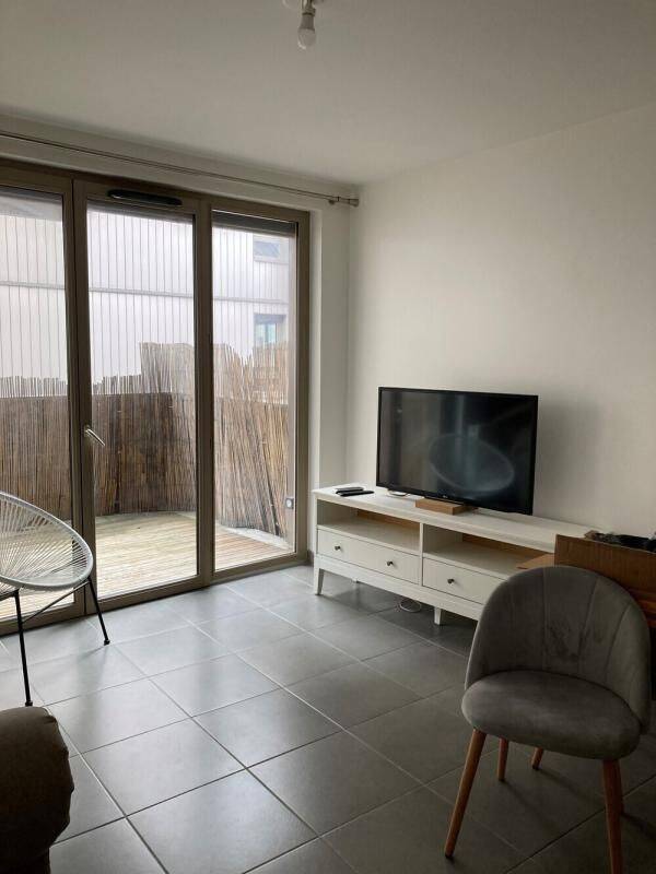 Appartement 2 pièces 47 m² · à Bordeaux · 47 m² · 816 €