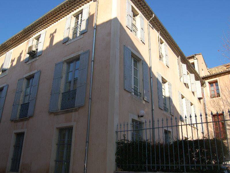 Appartement 2 pièces 69 m² · à Orange · 69 m² · 577 €