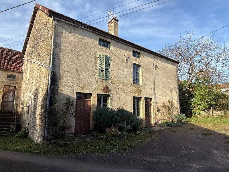 Maison 6 pièces 135 m² · à Montbard · 135 m² · 39 500 €