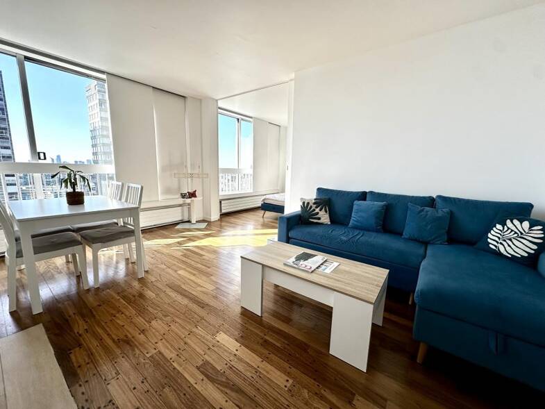 Appartement à louer 2 200 € 2 pièces 1 chambre 49 m² 23ème étage Emeriau-Zola Paris 15ème 75015