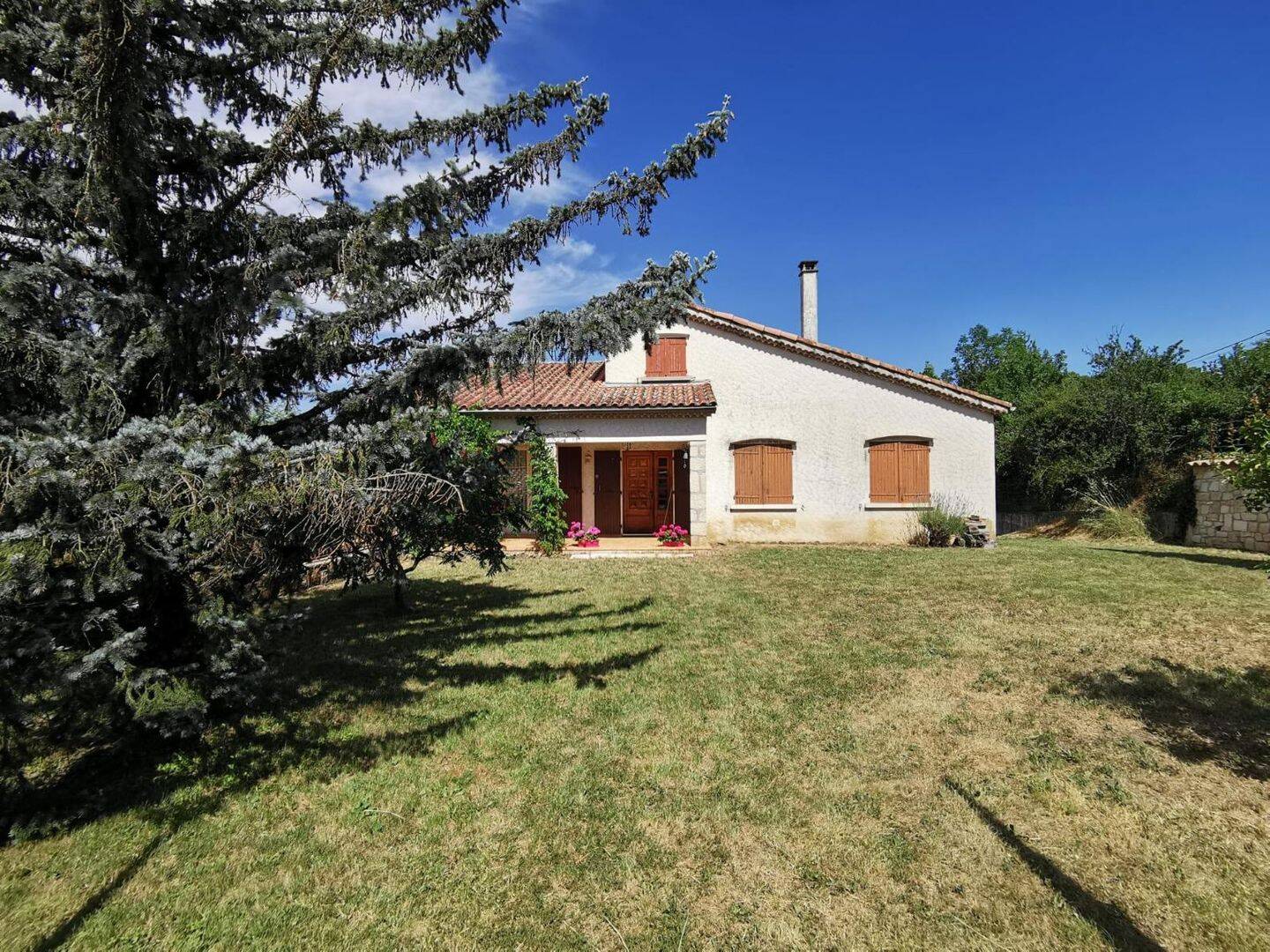 Maison 8 pièces 175 m² · à Ailhon · 175 m² · 329 000 €