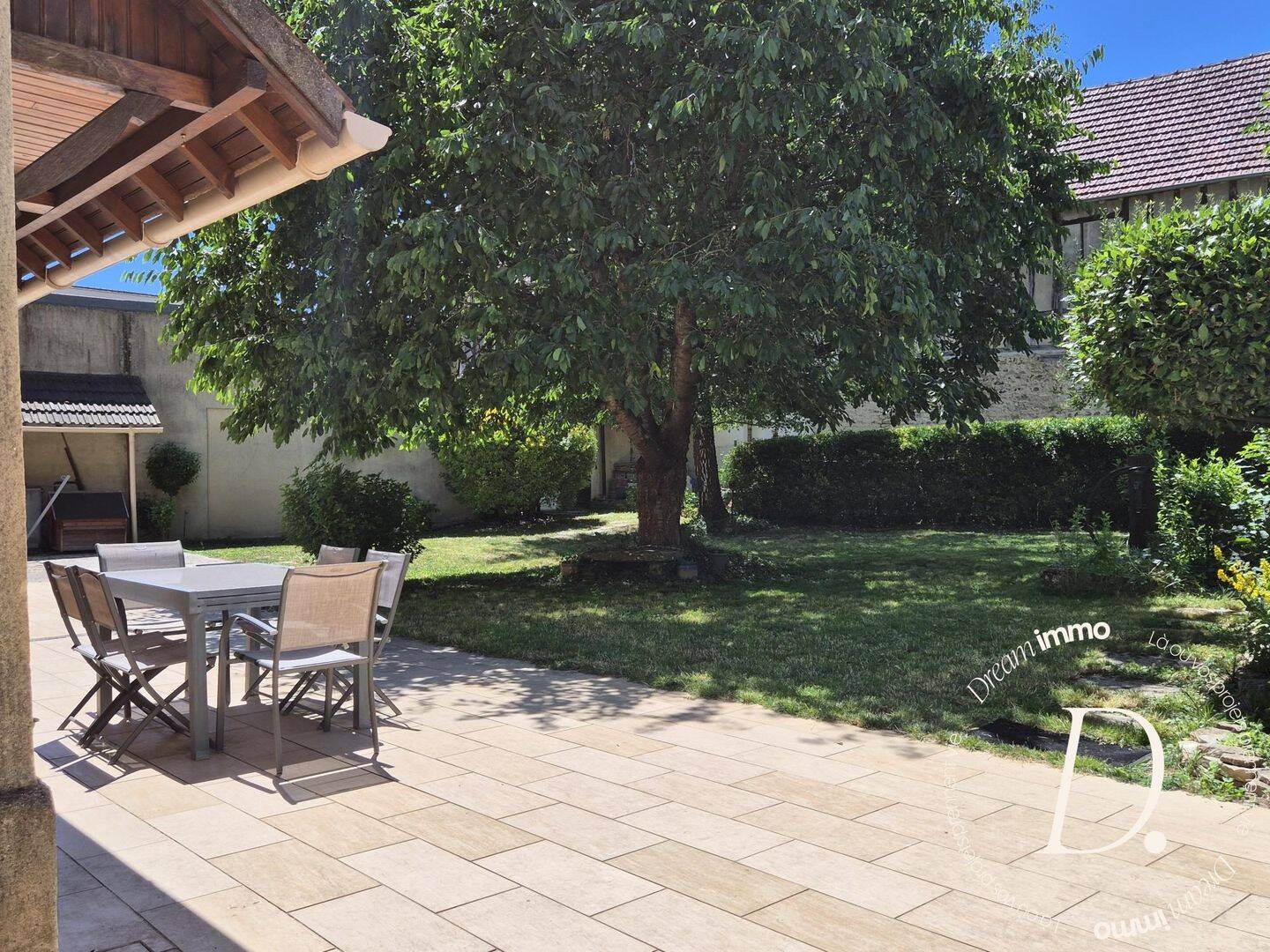Maison 9 pièces 221 m² · à Gasny · 221 m² · 369 000 €