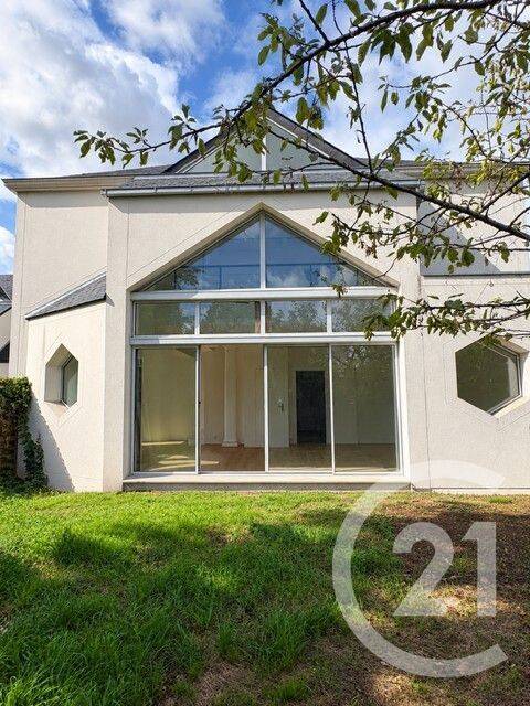Maison 6 pièces 135 m² · à Pontoise · 135 m² · 2 263 €/mois