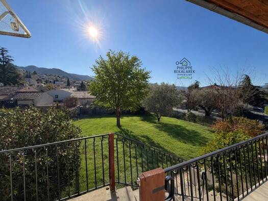 Pavillon à vendre 269 000 € 7 pièces 4 chambres 128 m² 802 m² de terrain L'Escale 04160